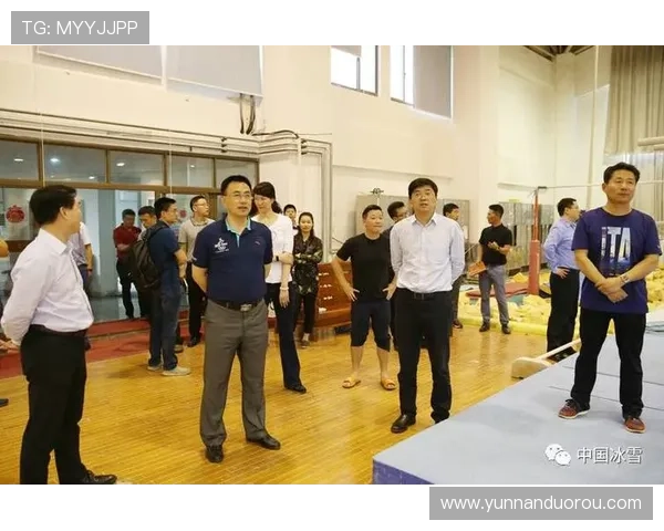 南京足球队耐力分析与训练方法探讨助力球队提升竞技水平 南京足球队耐力分析与训练方法探讨助力球队提升竞技水平