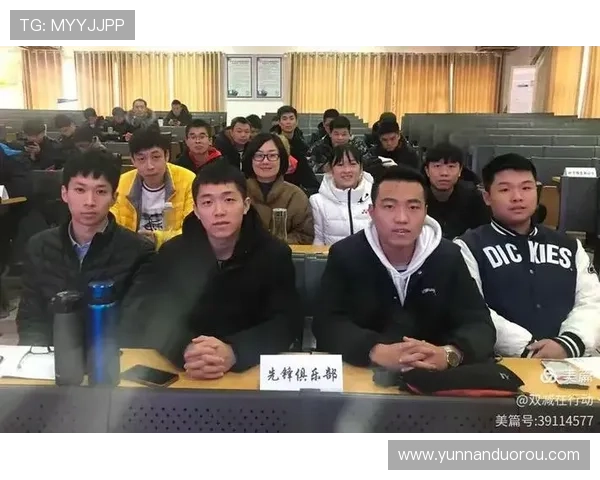 深圳羽毛球队团队协作的成功之道与实践经验分享 深圳羽毛球队团队协作的成功之道与实践经验分享